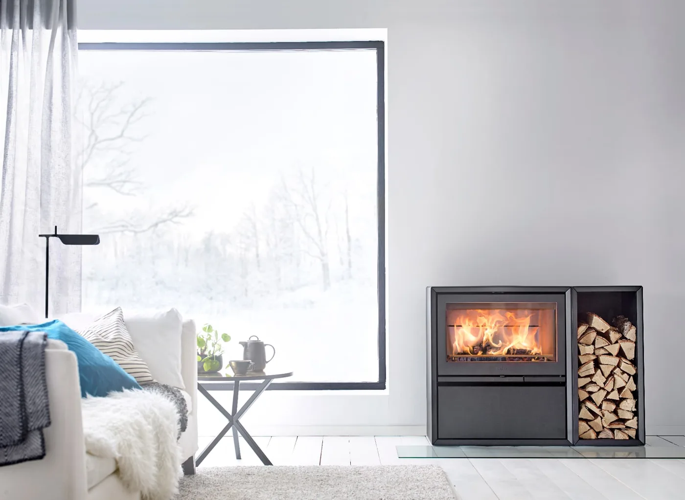 Contura 310 – kamin na drva u dnevnom boravku